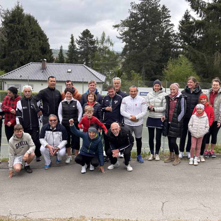 Offizielle Saisoneröffnung der Plätze